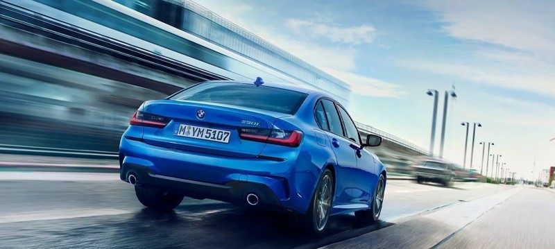 BMW 3 SERIES AWARDED 'MOST LOVED CAR'.